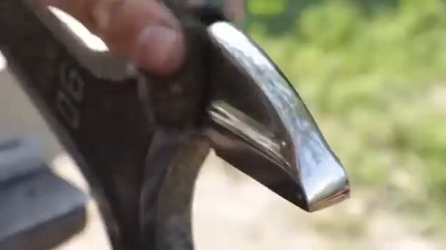 Гигантская реставрация ржавого гаечного ключа смотреть онлайн