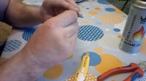 как заправить зажигалку газом