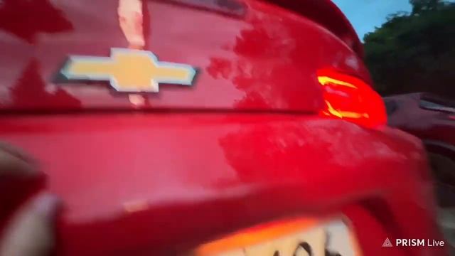 Гаечка пытается открыть багажник??? смотреть онлайн