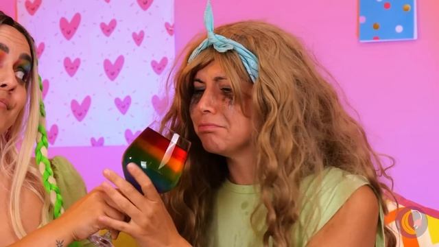 WOW! Rainbow Is Everywhere! *Cute Unicorn Gadgets and Colorful DIY* смотреть онлайн