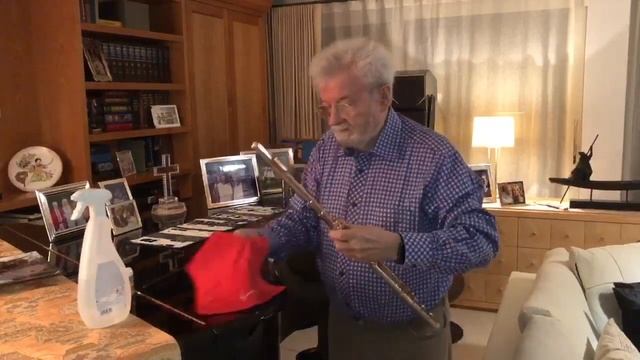 At Home with Sir James Galway смотреть онлайн