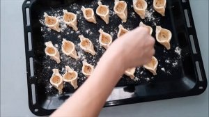 Лучшая праздничная Закуска!Вкусная закуска из слоенного теста с семгой.