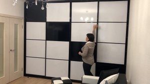 Шкаф купе 3 метра встроенный вдоль стены. Мебель Династия