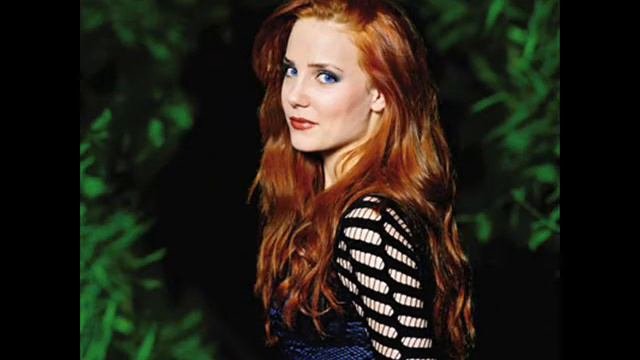 Simone Simons