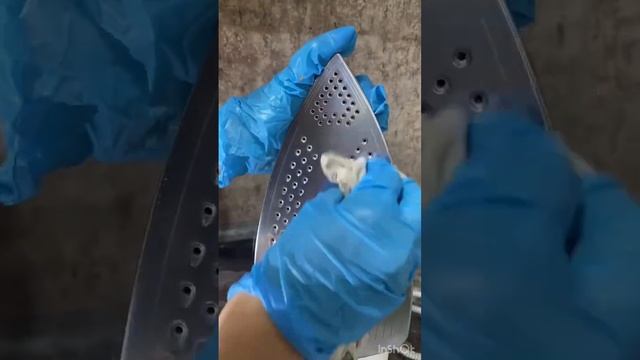 Как легко и быстро очистить утюг от нагара смотреть онлайн