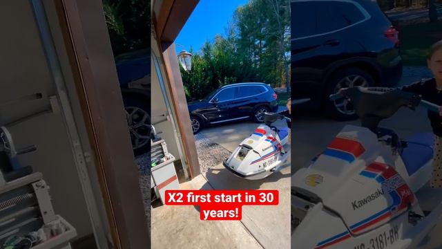 Haven’t started in 30 years. 86 Kawasaki x2 #antique #jetski #vintage смотреть онлайн