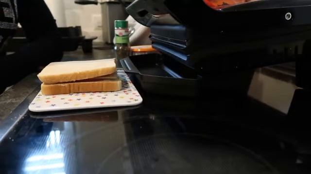 Sandwich aus dem TEFAL Optigrill смотреть онлайн