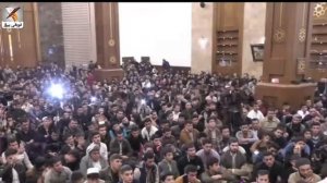 Читает Куран как АбдулБасит Абдусамад.