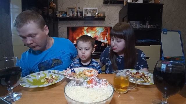 Мукбанг. Картофель фри с сосисками | Mukbang French fries with sausages
