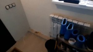 Конденсат на входной металлической двери зимой? Делай холодный тамбур.