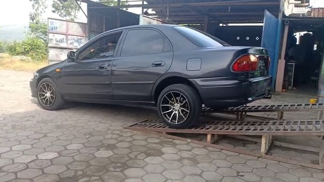 Mazda Familia 1998