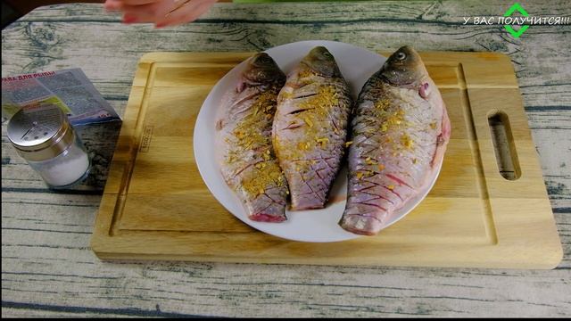 Караси в сметане с луком, в духовке. смотреть онлайн