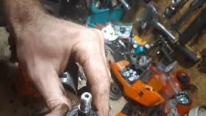Бензопила Husqvarna 240 - самодельная шпонка и поршневое кольцо  или настроение для халтуры
