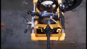 Pipe Threading Machine