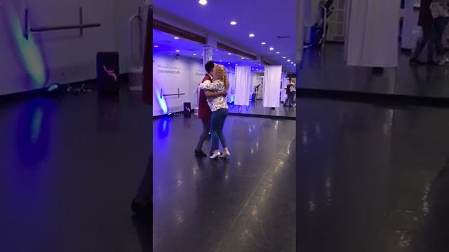 Kizomba After class recap and demo - Tonino Cidade with Julia смотреть онлайн