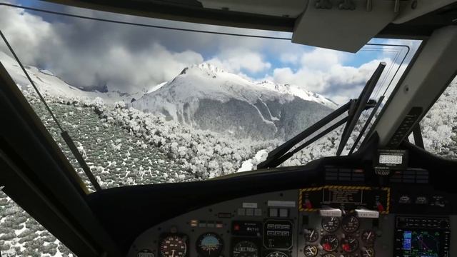 Flying the Twin Otter from Queenstown to Martins Bay, New Zealand in Microsoft Flight Simulator смотреть онлайн