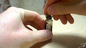 Как убрать жвачку с одежды