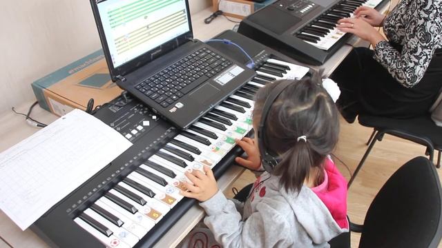 Софт Моцарт. Астана. Омарова Акбота. смотреть онлайн