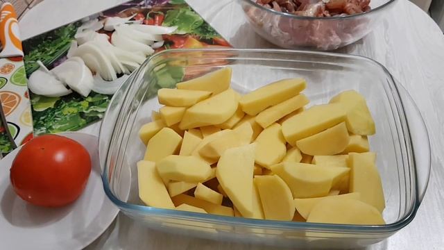 Мясо кролика с картошкой в духовке.Картошка бо гушт? дар тафдон лаззаташ ачоиб? смотреть онлайн