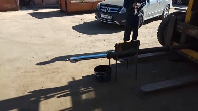 Цилиндр подъёма Львовский погрузчик. Ремонт гидравлики.