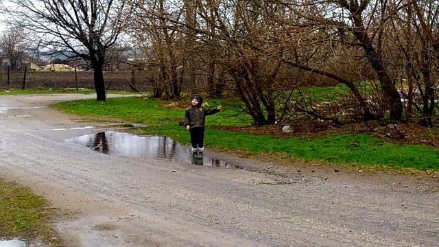 немного позитива, чем заниматься в дождливый день