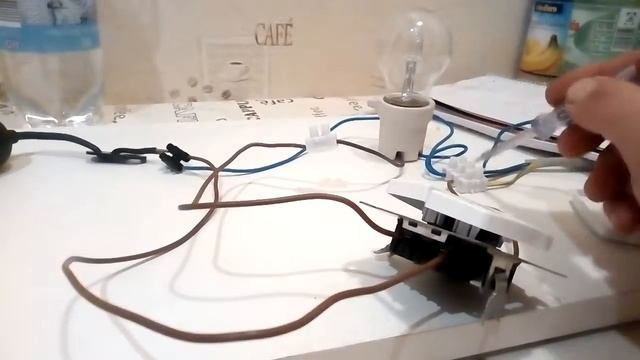 Как подключить двух клавишный выключатель смотреть онлайн