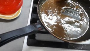 Грильяж или козинак  из фундука своими руками.