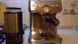 Стабильный эспрессо - кофеварка Bork C803 (espresso)