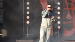 «Человек красоты» — LYRIQ (певец, композитор, блогер).