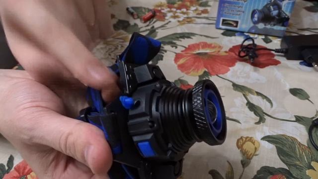 Фонарь налобный аккумуляторный Cree Q5 смотреть онлайн