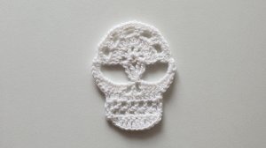 Вязаный ЧЕРЕП крючком мастер-класс. Вязание крючком / Crochet Skull