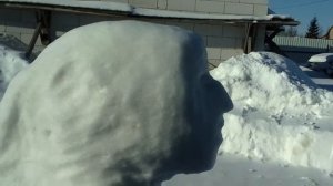 Скульптура из снега своими руками.mp4