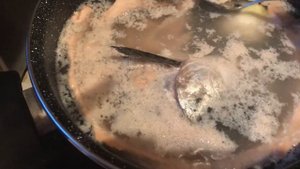 Как сварить рыбный бульон из лосося