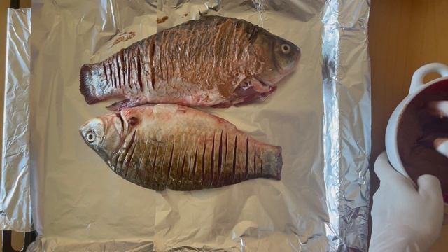 Как вкусно приготовить карасей. Простой рецепт карасей в духовке.