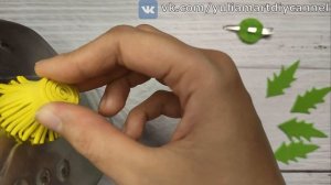 Заколки из фоамирана "Одуванчики"