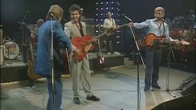 George Harrison & Carl Perkins - Everybody's Trying To Be my Baby/Your Tru Love 1986 (360p)