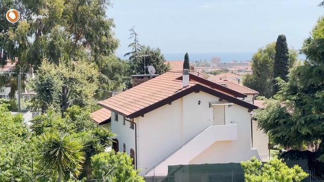 ?Новая квартира 69 м2 в Диано-Кастелло, провинция Империя ⚜️ΛΖΛROV⚜️ смотреть онлайн