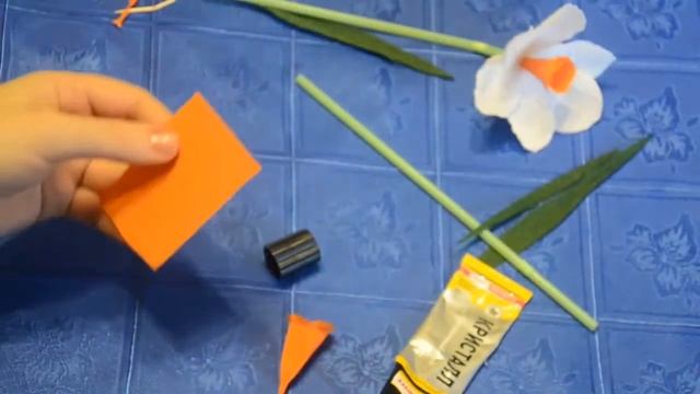 Цветы своими руками. Нарцисс из гофрированной бумаги смотреть онлайн