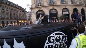 Crazy Volkswagen Transporter - Team 006 - Gumball 3000 - Paris