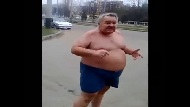 Пьяный толстый мужик и здоровый образ жизни ! Толстяк упал.Алкаши прикол. смотреть онлайн