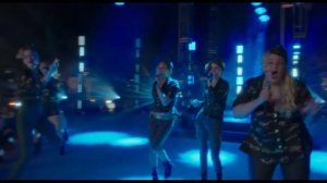 Идеальный голос 3 (2017) - Фильм Вкратце