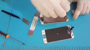 Замена экрана стекла iPhone 5s, мастерская Дителл.mp4
