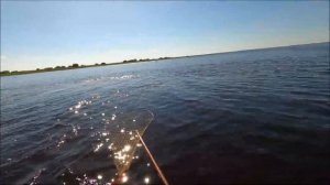 ЧАС РЫБАЛКИ НА ОЗЕРЕ ИЛЬМЕНЬ.часть-4