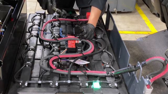 Toyota Forklift 3 Wheel Electric Walkaround Video смотреть онлайн