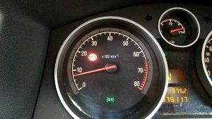 Плавают обороты двигателя Opel Zafira B