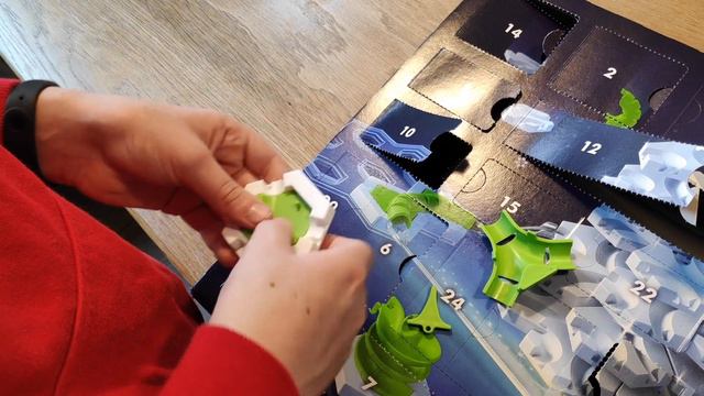 Gravitrax Advent Calendar Unboxing with surprise!!