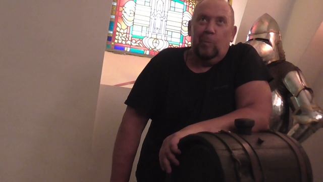 Хозяин Музея  рыцарства  The owner of Museum of chivalry