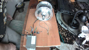 ПРОДОЛЖЕНИЕ  собранный из трех моторов соединяем с контролером