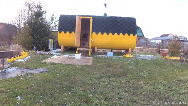 Три парня парились на даче смотреть онлайн