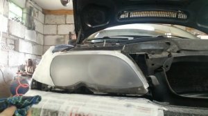 Как восстановить фары BMW e46. Покрытие фар лаком.